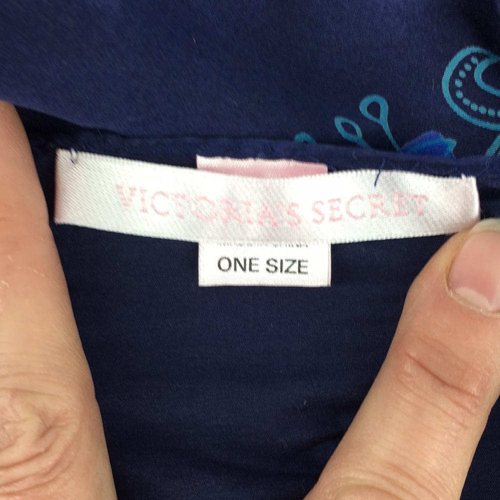 VTG Victoria’s Silk - Picture 5 of 10